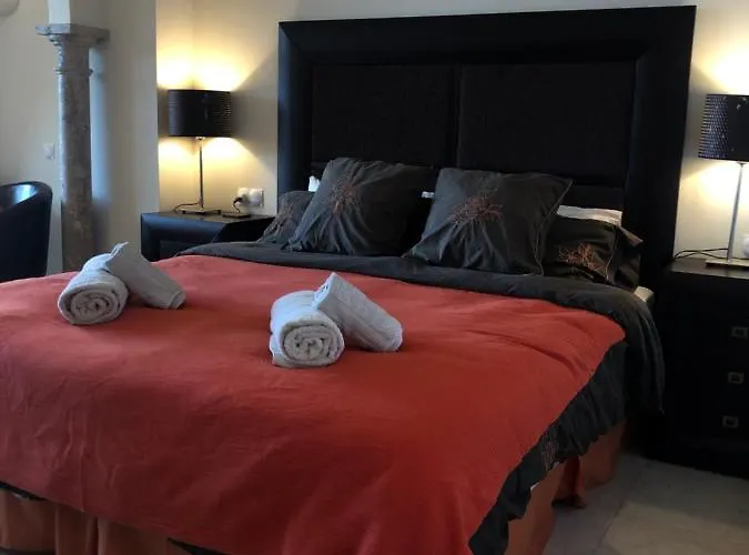 Апартаменты Luxury 5 Min From Puerto Banus Марбелья